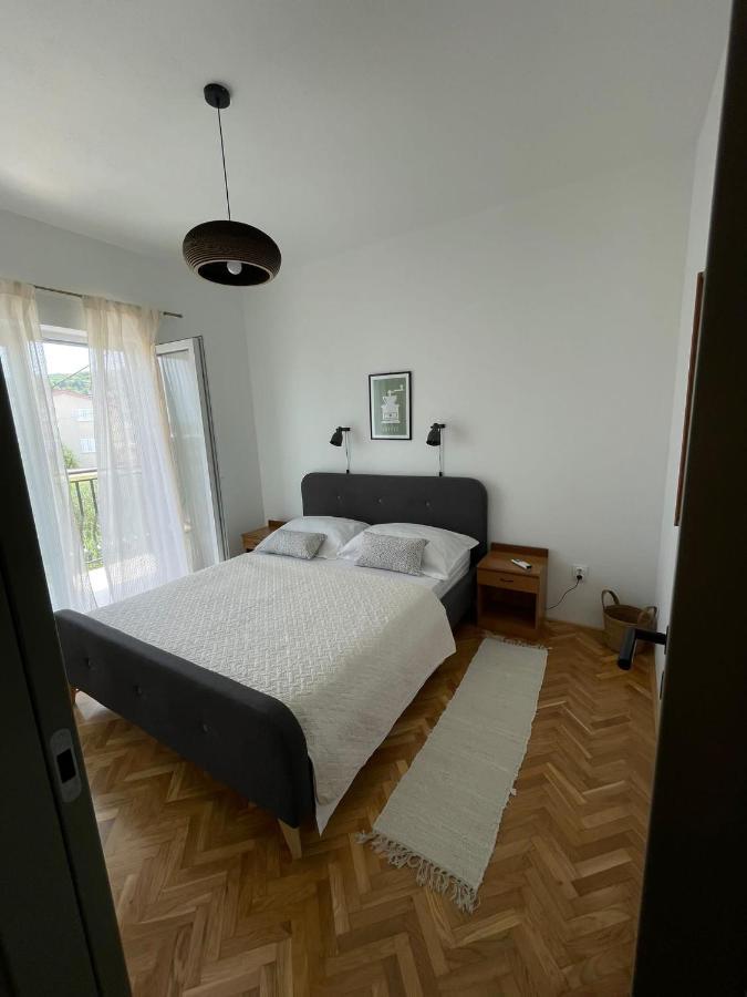 Apartment Capitano Slatine Luaran gambar